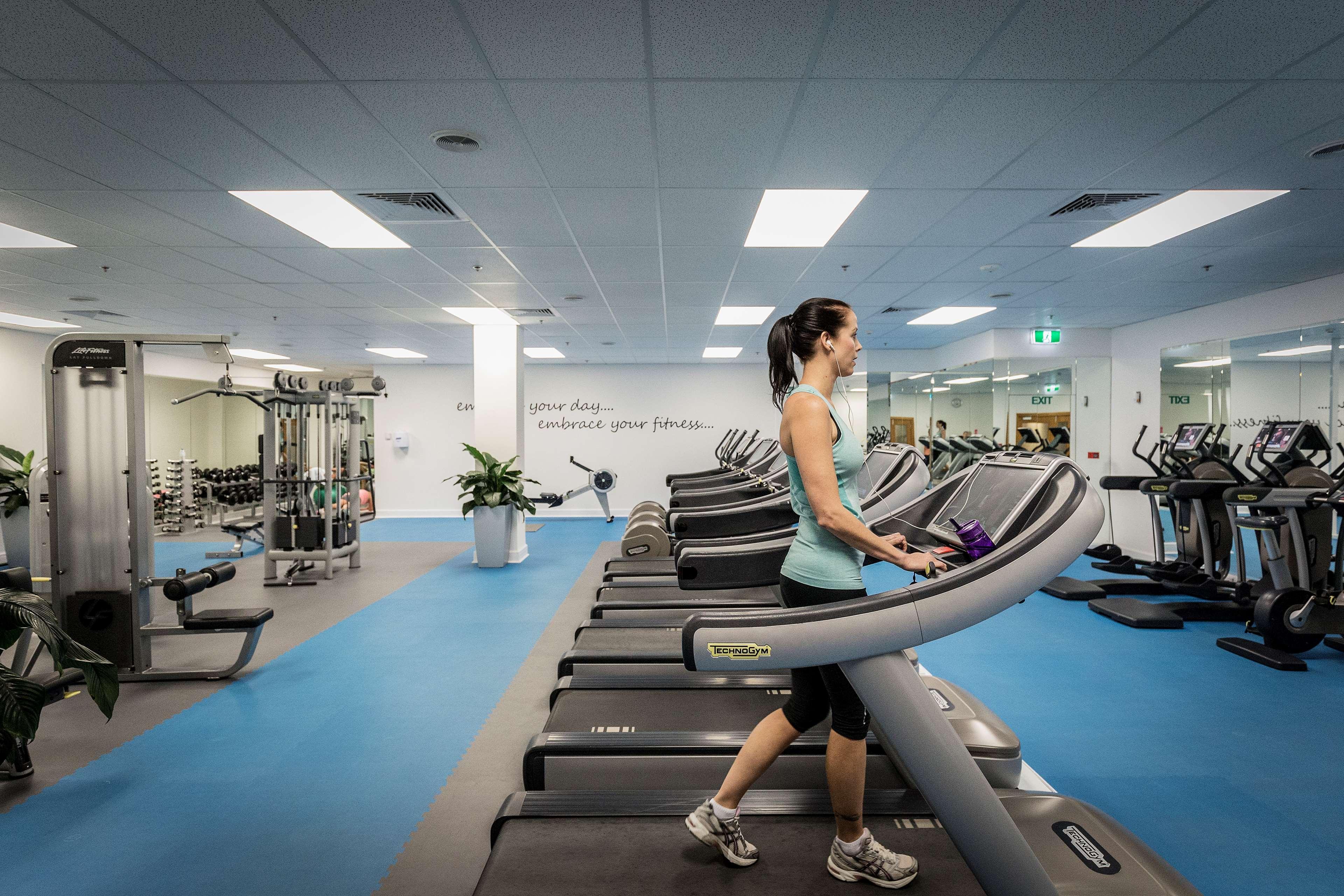 Готель Pan Pacific Перт Екстер'єр фото The gym at the Australian Institute of Sport